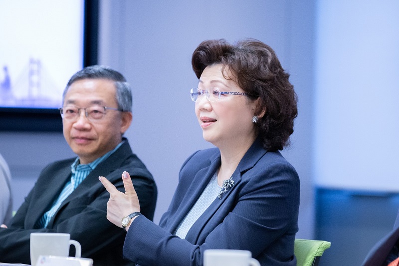中聯辦副主任盧新甯女士到訪團結香港基金